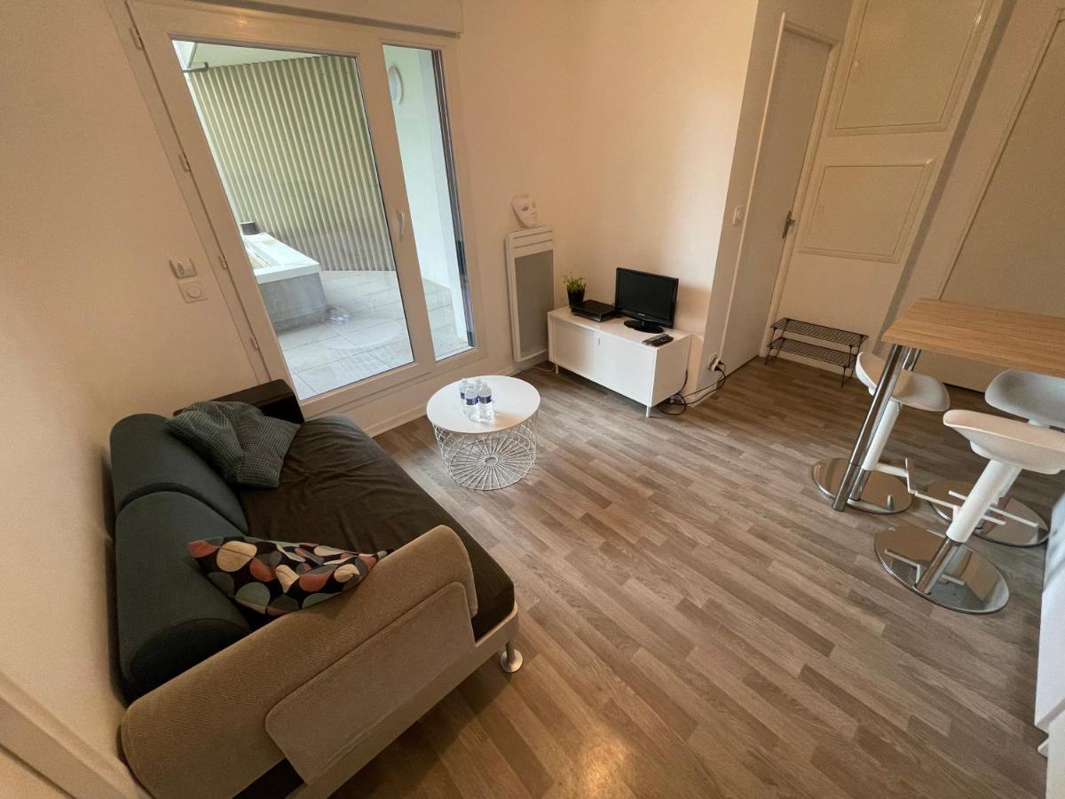 Appartement Gredi, Appt Avec Parking Et Terrasse A Caen